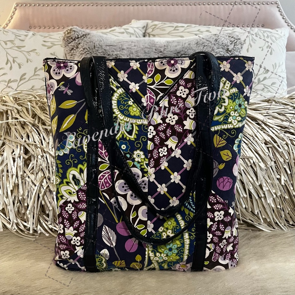 VERA BRADLEY Floral Nightingale 2011 Medley Tall Tote Rhythm Blues Plum Petal